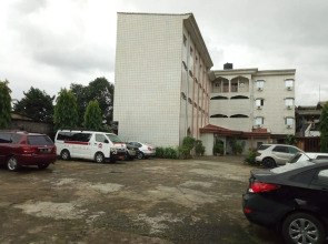 Hotel Vallee Des Rois