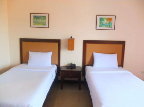 Naris Art Hotel