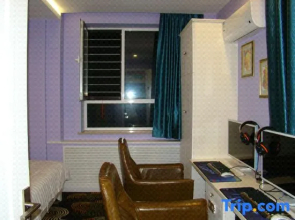 Dalian Yijia Theme Hotel