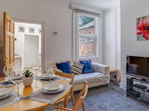 House Accommodation - Coventry Free Parking