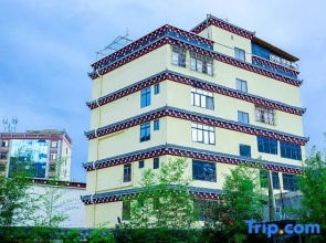 Batang Tuyuqing Inn