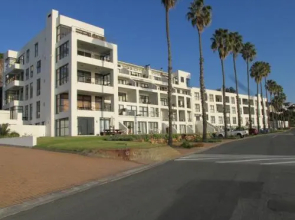 Point Village Accommodation - Santos 41