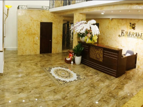Collection O Emerald Luxury Apartment - Near SECC
