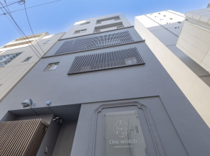 ONE WORLD Sakaisuji Hommachi