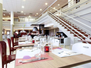 Отель Campanile Paris Est - Porte de Bagnolet 