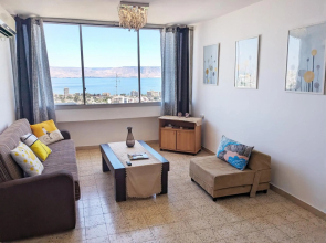 1Bdrm APT With Panoramic View of Sea and Mountains