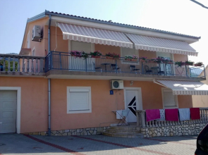 Apartments Biondić
