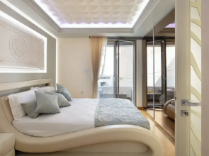 DeMaNi President Suites