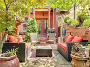 Near Downtown Scranton: Getaway w/ Patio