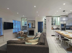 Villa Mintos - 4 bed 3 bath, Pool, 750m to Robberg 5 Beach