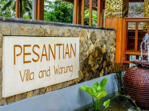 Pesantian Villa & Warung