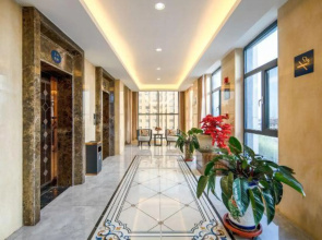 Rezen Hotel (Far East Jiayuguan)