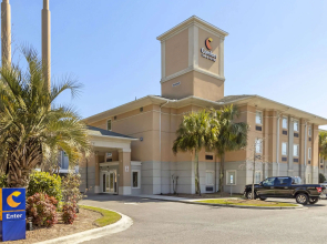 Comfort Inn & Suites Charleston Airport Convention Center
