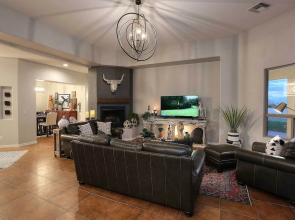 Mountain Majesty Escape: Queen Creek Home w/ Pool!