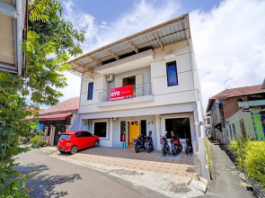 OYO 90052 Star House