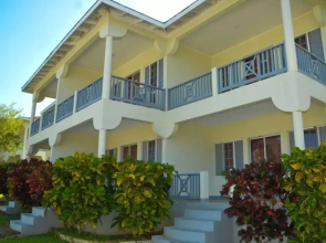 The Royal Hummingbird Resort