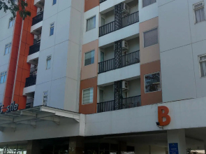 Ravanza Room at Apartemen Student Castle