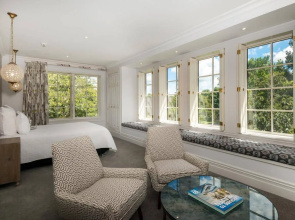 Henley Hotel