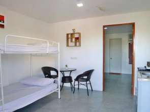 G&B Hostel