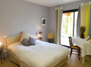 Villa With 5 Bedrooms in Garéoult, With Private Pool, Furnished Garden