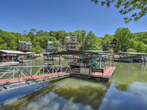 Lakefront Rocky Mount Cabin w/ Dock & Kayaks!