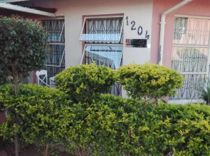Joezebel Guest House