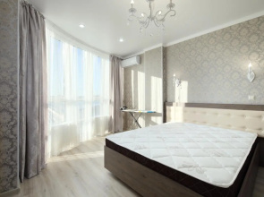 Apartments on Orangereynaya street 21 k1