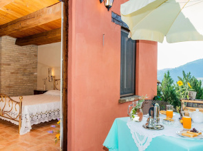 Beautiful studio in Monte San Martino surrounded by nature