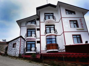 Sarimese Hotel