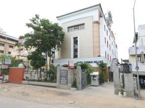 OYO Townhouse 551 Chennai Deluxe Koyambedu