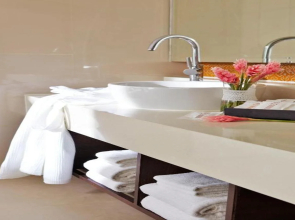 Sareeraya Villas & Suites