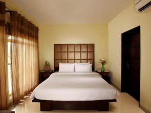 The Golden Suites & Spa Calangute Hotel