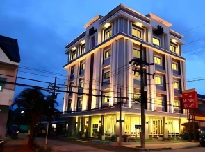 The White Pearl Hotel