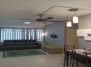 OYO 90437 Homestay Uuc