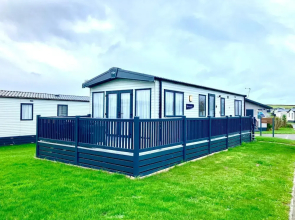 Luxurious Comfort at 102, Duckpool Lodge in Bude