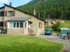 Maison de 4 chambres avec jardin amenage a Fontrabiouse a 8 km des pistes
