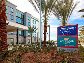 Hampton Inn Long Beach Airport