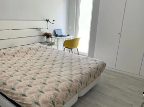 *SEA VIEW* New 3 Bedroom apt with FREE parking