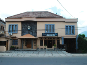 Hotel Alamanda Garut