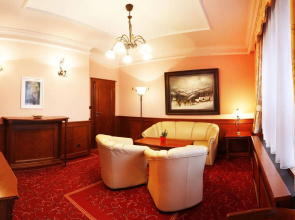 Agh Hotel