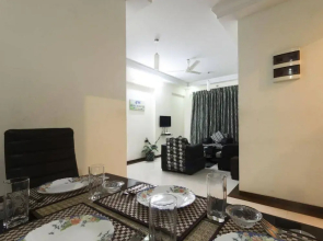 OYO Apartments Link Road Malad