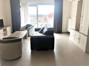 Duplex in Middelkerke Near Sea Wall & Center