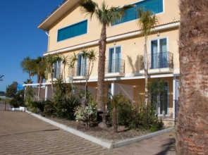 Mimi Hotel & Camping