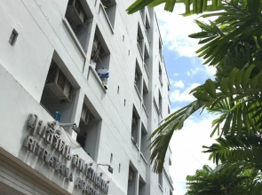 Ritratana Apartment