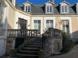 Les Hôtes d Eloise