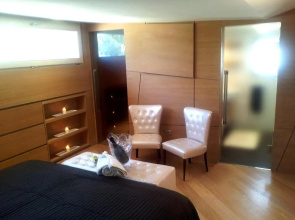 Alfieri Cottage