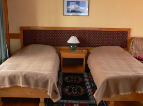 Everest Summit Lodge - Lukla