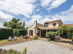 Villa in Beaufort With Pool & Views