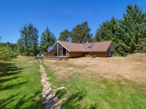 "Ala" - 950m from the sea in NW Jutland