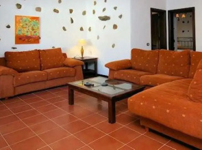 Villa - 2 Bedrooms with Pool and WiFi - 106086